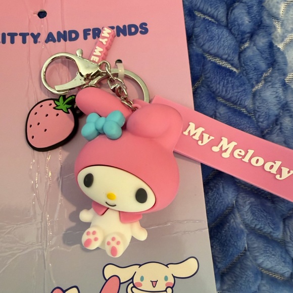 My Melody Pink Keychain - Picture 2 of 3